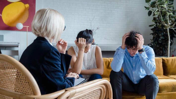 婚姻危機警訊 | 心理學家拆解追逃模式，教你停止惡性循環