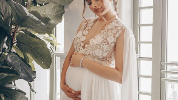 未婚懷孕如何告知伴侶家人？治療師拆解3大溝通難題減低衝突