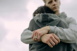 婚姻創傷如何療癒？心理學家分享3大方法走出關係裂痕